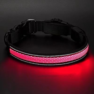 調整可能なUSB 再充電可能な超明るい安全ライト 活動犬のための犬のカラー
