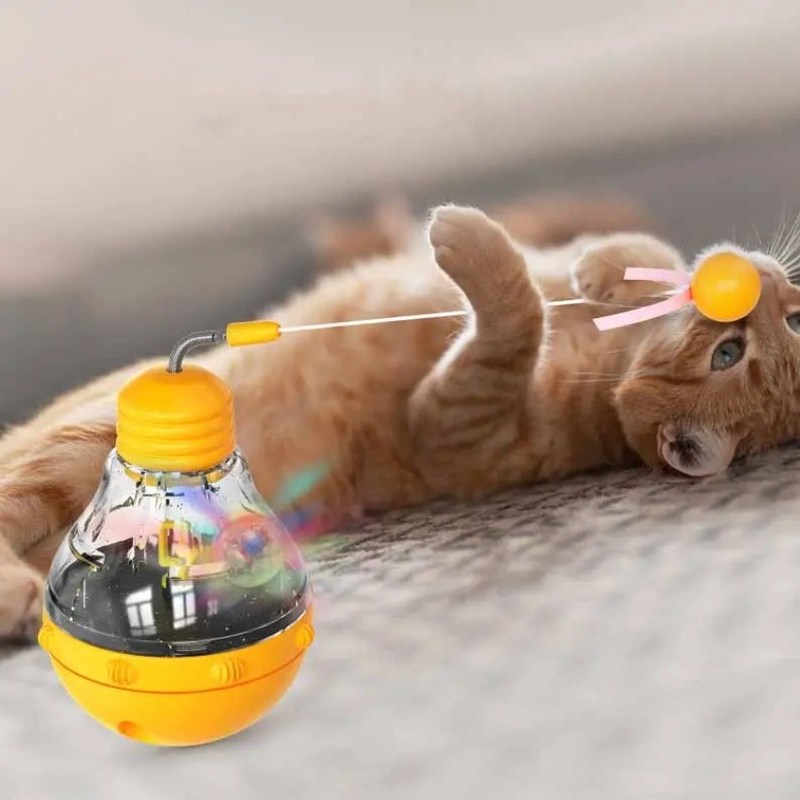 久しぶりに使った インタラクティブな猫のおもちゃ 楽しい猫の棒 ライトランプと漏れやすい食品タンブラー
